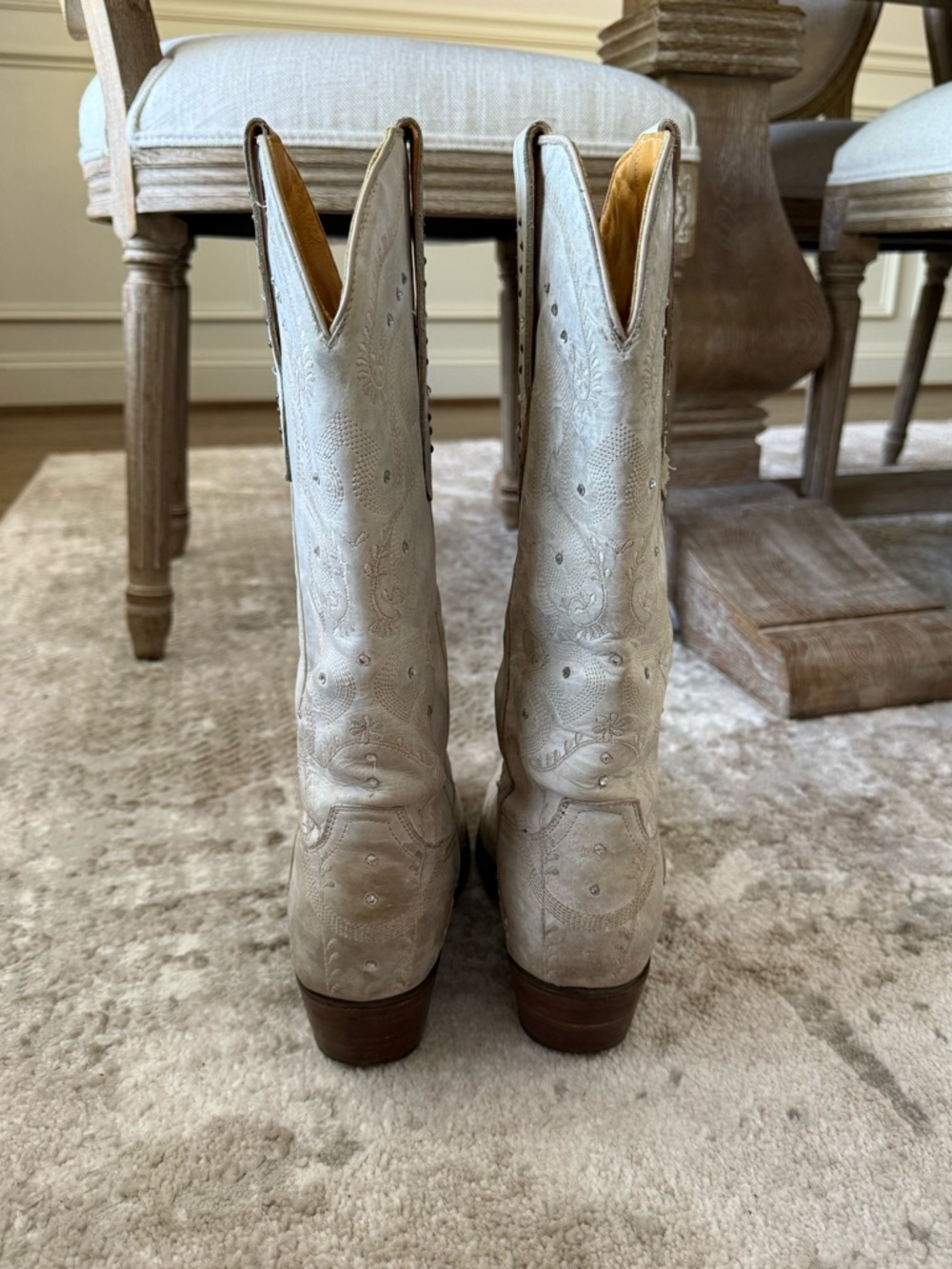 Jack’s White Western Embroidered Leather Cowboy Boots - Picture 4 of 9